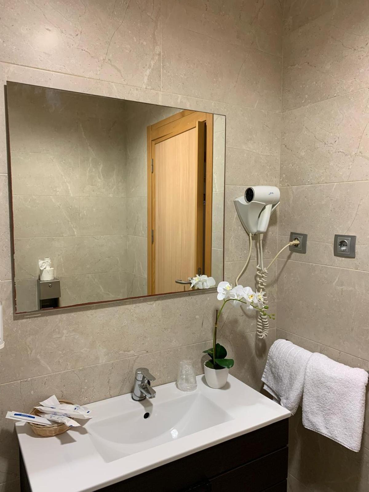 Hotel El Sueno De Jemik La Roda Luaran gambar